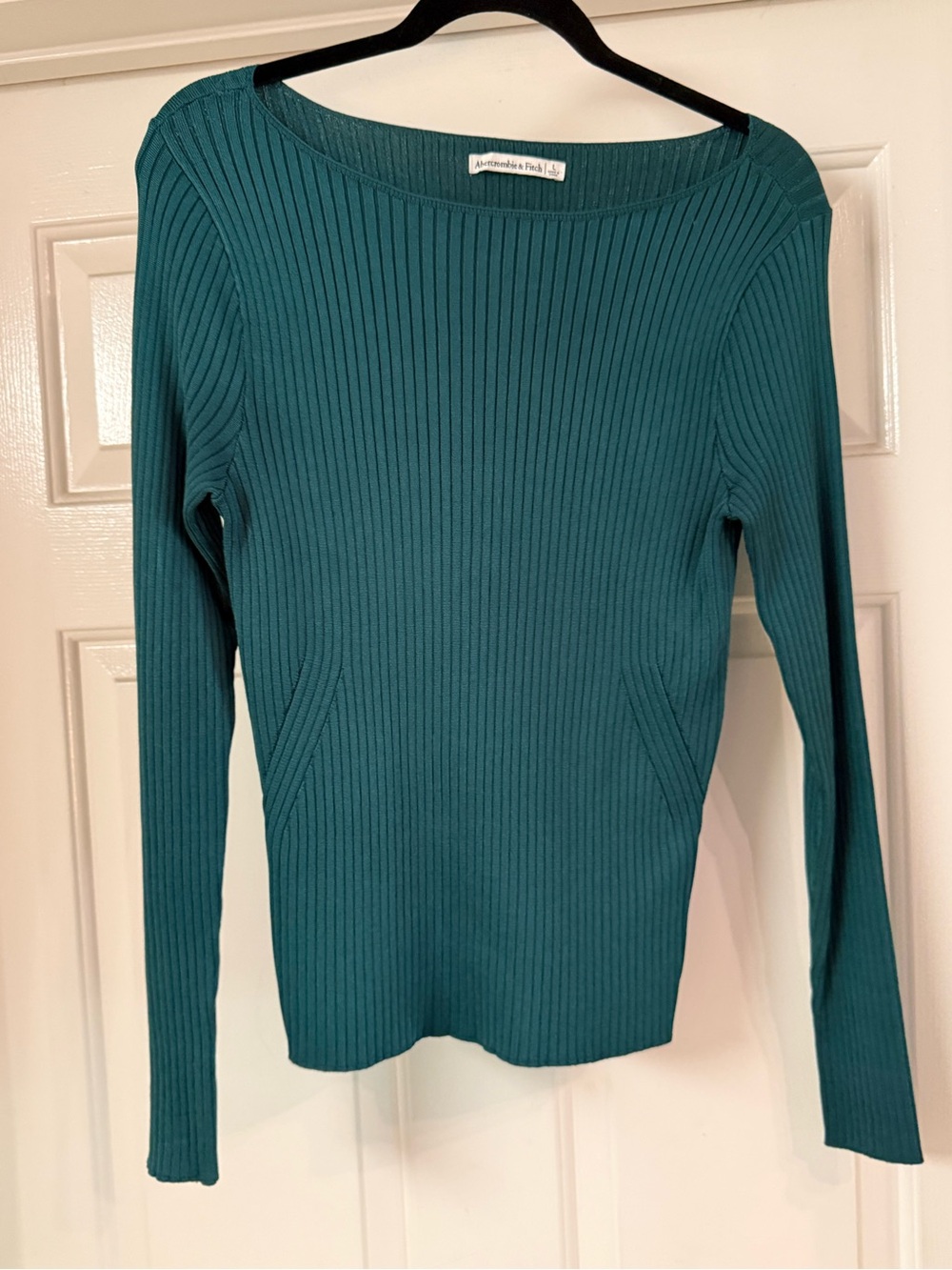 Abercrombie & Fitch Ribbed Boatneck Long-Sleeve Top